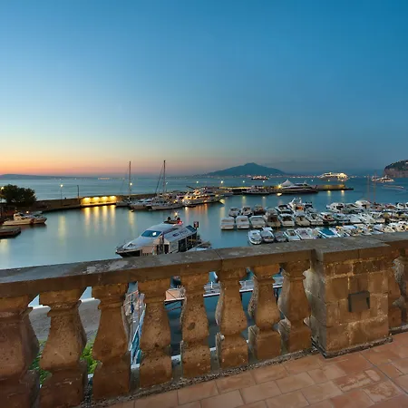 Marina Piccola 73 4*